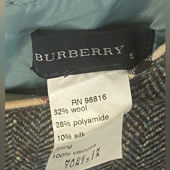 Burberry gray herringbone tweed wool dress with belt, size 5, fully lined. - Picture 9 of 13